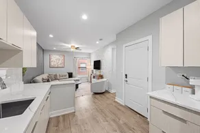 Rogers Park Retreat | 3BR | Near Loyola & NU! - Image 3