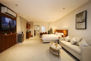 Luxury Studio opposite Specialist Hospital 204 - Image 3
