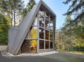 Private Lake Glass House. 180° Water Views & Dock - Image 2