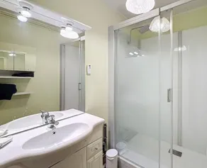”The Chaumont getaway” Apartment Close to the Center - Image 5