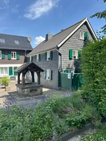 Half-timbered apartment with terrace & parking - Image 4