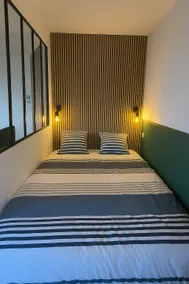 A comfortable cocoon – close to the station & old port - Image 3