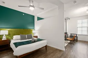 Clean~Cozy & Private l Great for Long Stays - Image 2