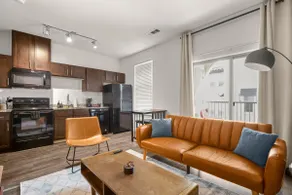 stylish Chic Studio| Parking~pool/gym - Image 3