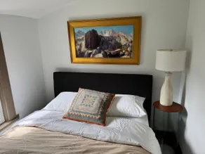 Cozy and Small near DT Brookings - Image 4
