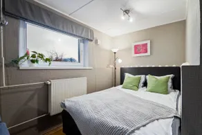 Cozy studio apartment with a desk - Image 3