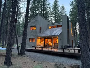 Cedar & Sage Cabin - Image 4