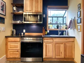 Alaskan Cabin Retreat with Wood Fired Sauna - Image 3