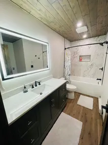 Secluded Hot Tub Hide-A-Way Retreat - Image 2