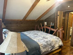 Hillbilly Hideout - Image 4