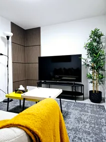 The Luxury Retreat - Image 2