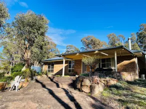 BlueSky Retreat | Peaceful cosy house | Stanthorpe - Image 3