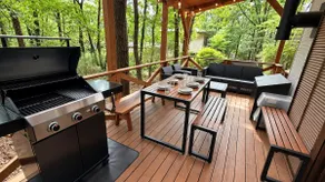 Renewal!Authentic BBQ with a roof, 100-inch theater, and games | Max 12 people | 3 bedrooms | Pets allowed | 3 cars - Image 3