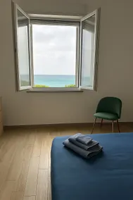 Shoreline Bliss House-Direct Sea Access (15m) - Image 3