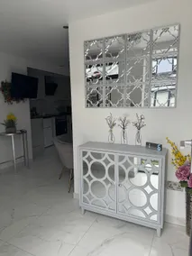 The Opal Lux - Boutique-Style Studio with Extras - Image 5