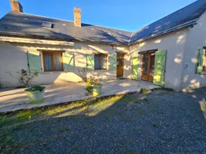atypical house with swimming pool - Image 3