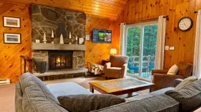 Rustic Luxe w/ Creek & Privacy - Image 2