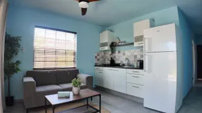 Blue Bay apartment with magnesium pool - Image 4