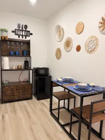 Cozy Studio w/ Hot Tub 7 Min to Downtown & Beach - Image 4