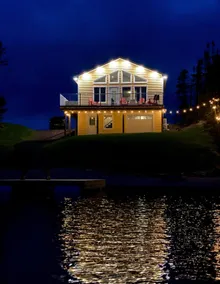 Quiet Cabin On The Pond - Image 2