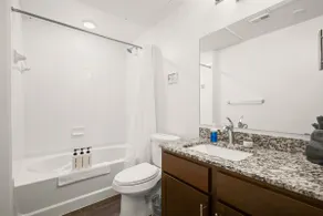 Airy & Modern Studio Suite~gym/pool - Image 4
