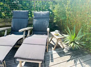 Tropical paradise with pool - Image 4