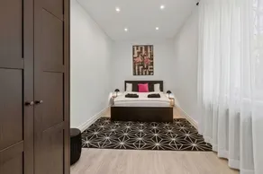 D18 Apartment - Image 2