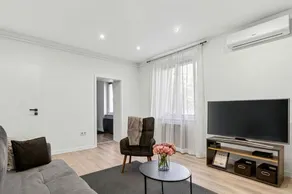 D18 Apartment - Image 4