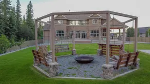 A beautiful royal mansion in Hinton forJasper tour - Image 2