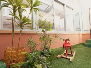 Entire 2nd floor of Bong Stay/Urban outdoor barbecue/55”portable TV/Playroom/Steam iron/Wi-Fi/Free parking/ - Image 2