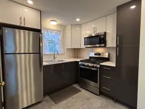 Modern 3Bd hidden gem + parking/ - Image 4