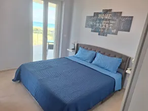 Beachfront dream – 2 Bedrooms with Wow View! - Image 4