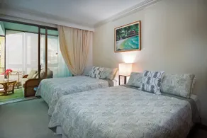 Kahala Beach condo 2Bd/2Ba/1prk - Image 3