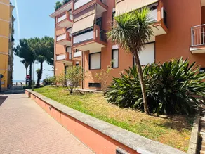 [Free Garage] Design 50 meters from the Sea - AC & WI-FI - Image 5