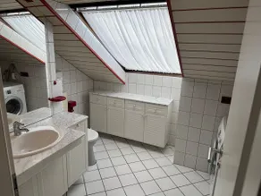 2-room top floor apartment with KDB and balcony - Image 2