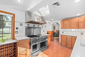 Upland Beach House- Perfect for Family Gatherings - Image 4