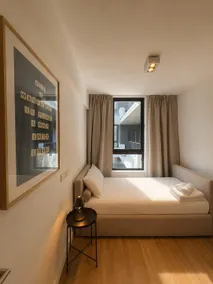 Luxurious 3 Bedroom Apartment - New - Image 5