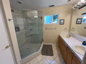 WFM-master bedroom private entry - Image 5