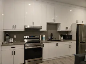 Luxurious Private Studio - Image 3
