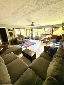 Tropical Getaway! Ya can’t beat this beauty! - Image 3
