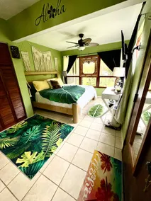 Tropical Getaway! Ya can’t beat this beauty! - Image 2