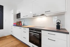 City Loft | Kitchen | Parking | Central - Image 4