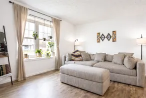 3BR Modern Retreat 15 mins to Downtown & OSU - Image 2
