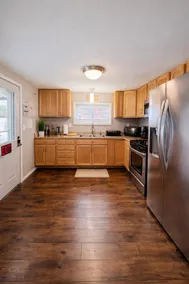 Xenia Comfy Home w/Sub-level Bar | Sleeps 10 - Image 4