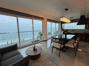 King Tritons Penthouse - Image 3