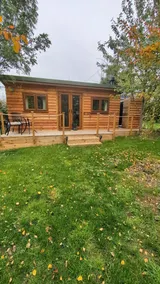 Apple Tree Lodge - Image 4