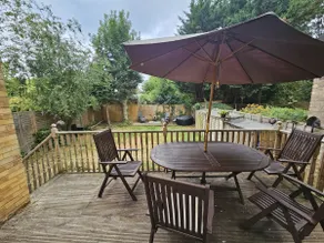 Fab 5-Bedroom Detached, Garden | Heathrow & London - Image 3