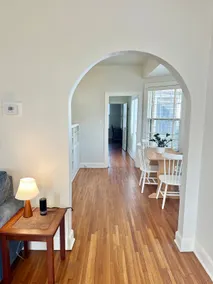 Gingerbread Suite- Park Hill Area - Arched Windows - Image 4
