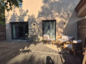 Cozy apartment + walking distance to the beach - Image 2