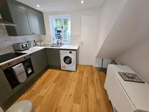 Delightful City Centre Cottage - Image 5